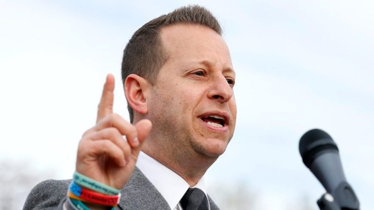 ‘DOGE caucus is dead,’ House Democrat declares