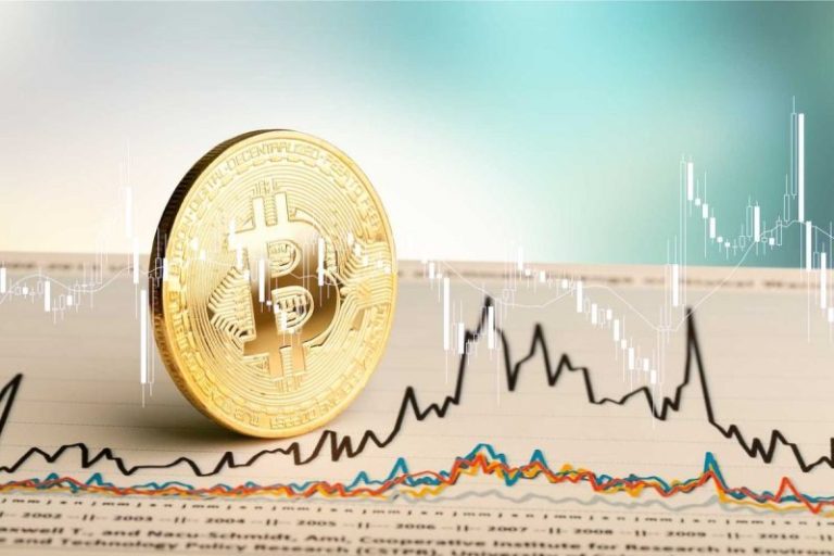 Crypto Market Update: Altcoins Retreat as Bitcoin ETFs See US$2.7 Billion in Inflows